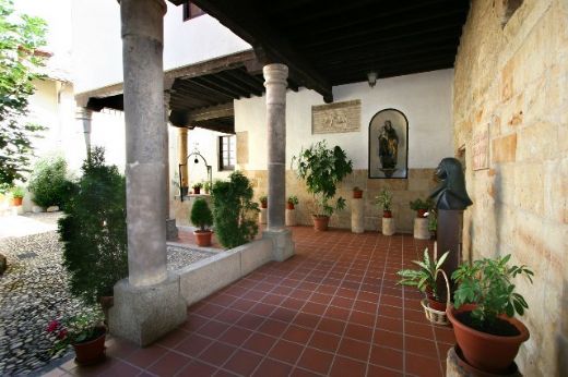 /Archivos/Fotos/25/Salamanca/3A Patio.jpg